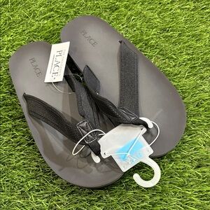 The Children’s Place Flip Flops
